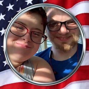 Meet your Posher, Linzy